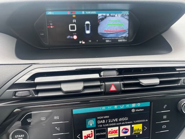 Vue 10