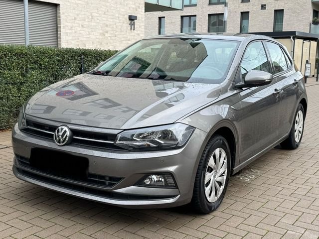 Volkswagen Polo VI Comfortline
