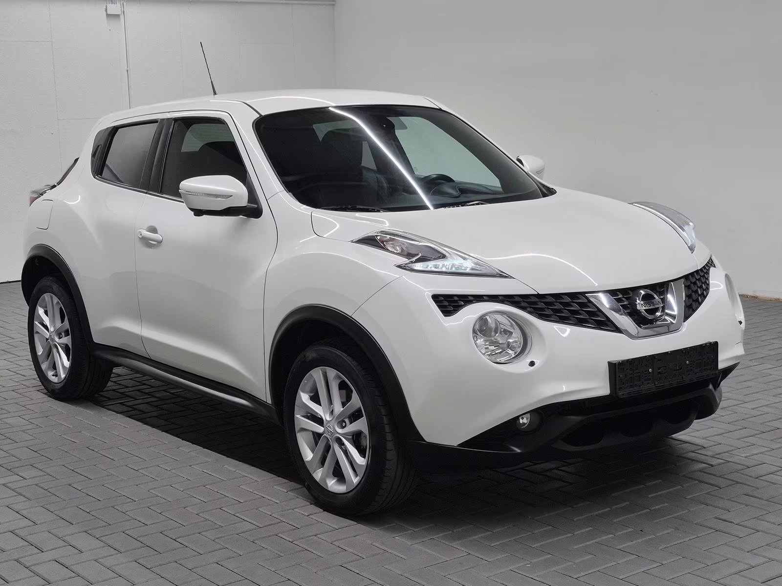 Nissan Juke Tekna Xenon Cuir Navi 360° SHZ Keyl. 17-LM