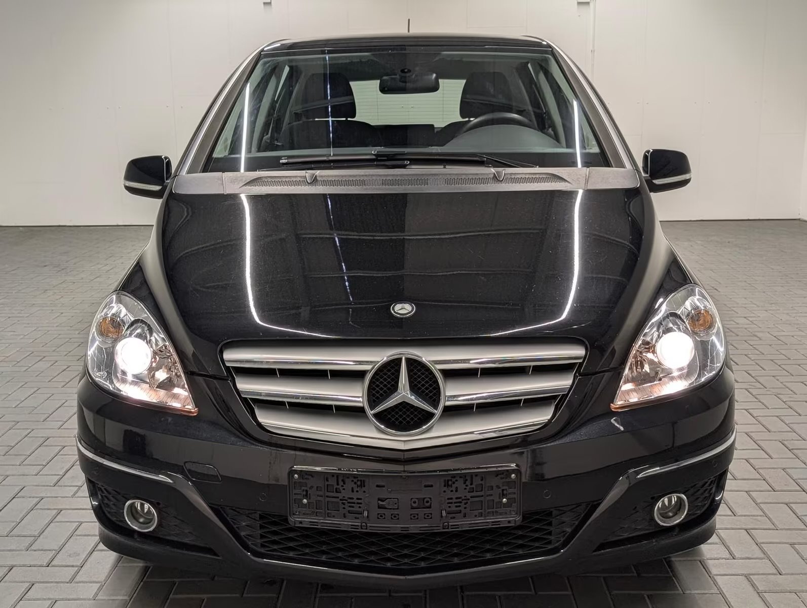 Mercedes-Benz B 180 Pour un usage commercial, import export
