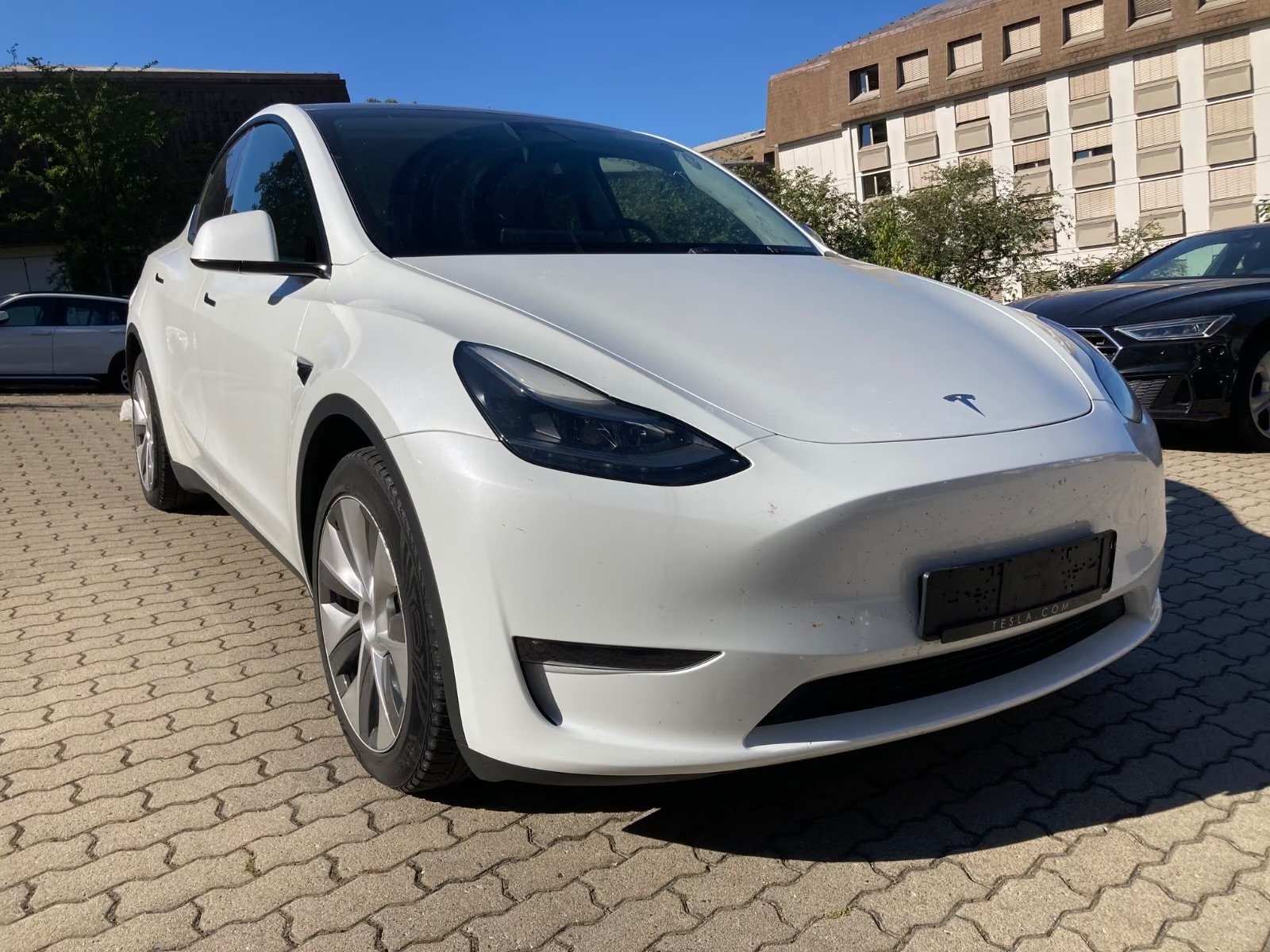 Tesla Model Y Grande