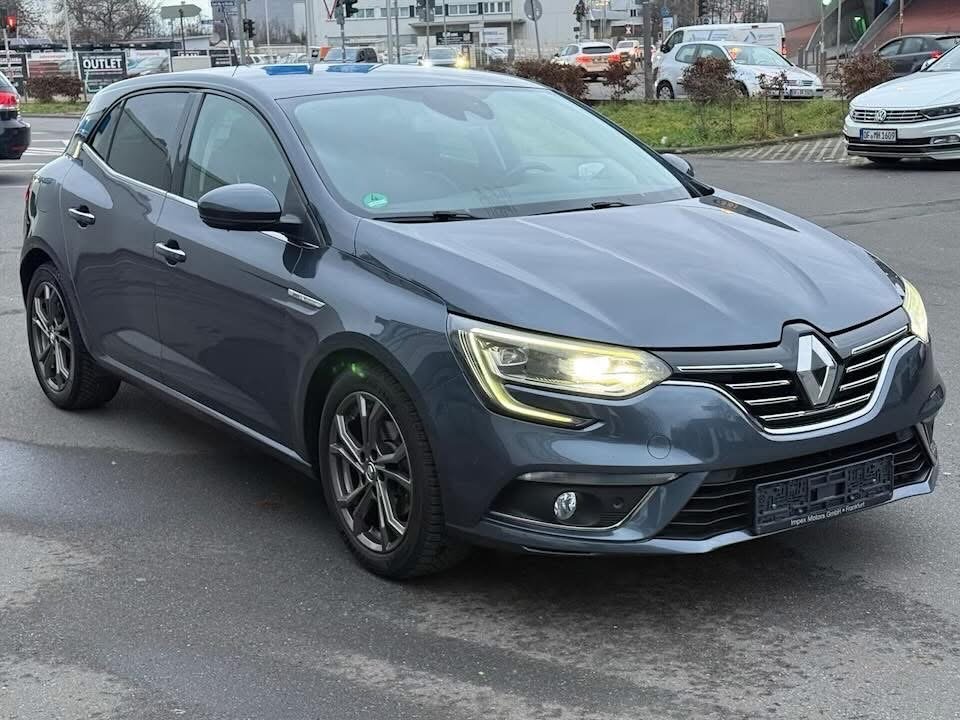 RENAULT MÉGANE IV BOSE ÉDITION